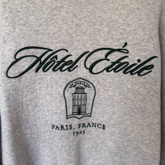 Abercrombie & Fitch Destination Sunday Crew Size Large - Picture 2 of 4